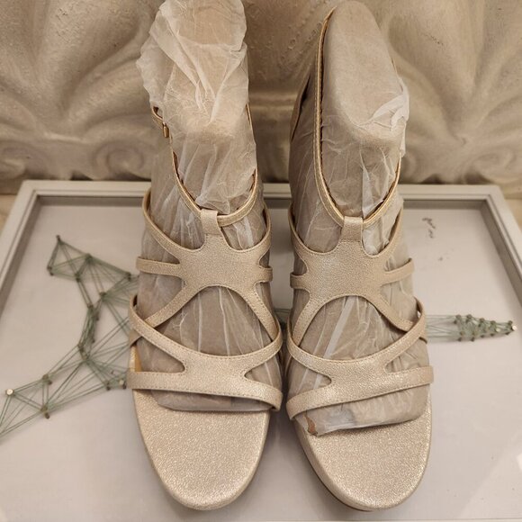 Naturalizer " Neona" Light Gold Leather Platform Sandals. NIB. Size 11 - Picture 5 of 11